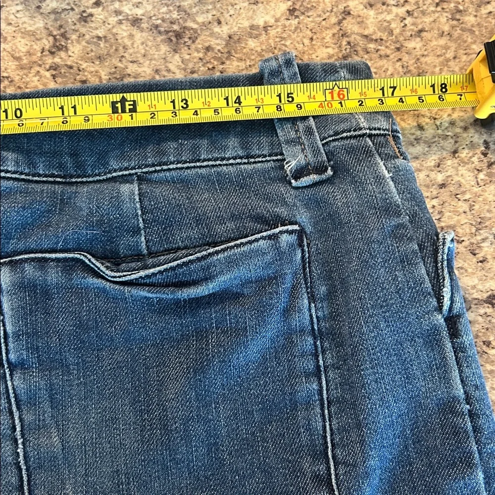 American Eagle Outfitters Dark Blue Mini Skirt size 6. WS